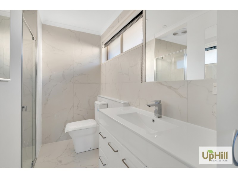 1/29 AMBER CRESCENT, Narre Warren VIC 3805