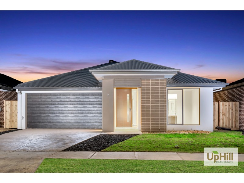 6 SAVAGE WAY, Clyde North VIC 3978