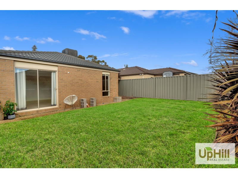284 CASEY FIELDS BLVD, Cranbourne East VIC 3977