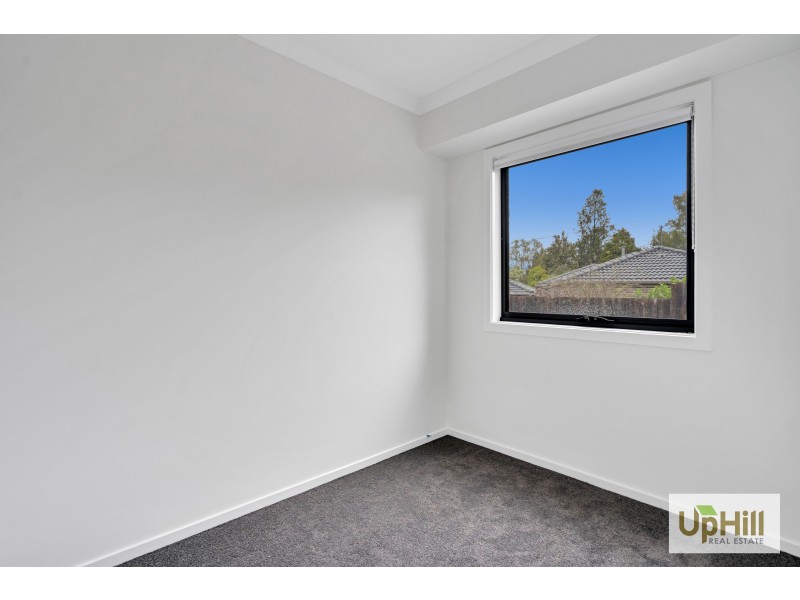 52 INNES COURT, Berwick VIC 3806