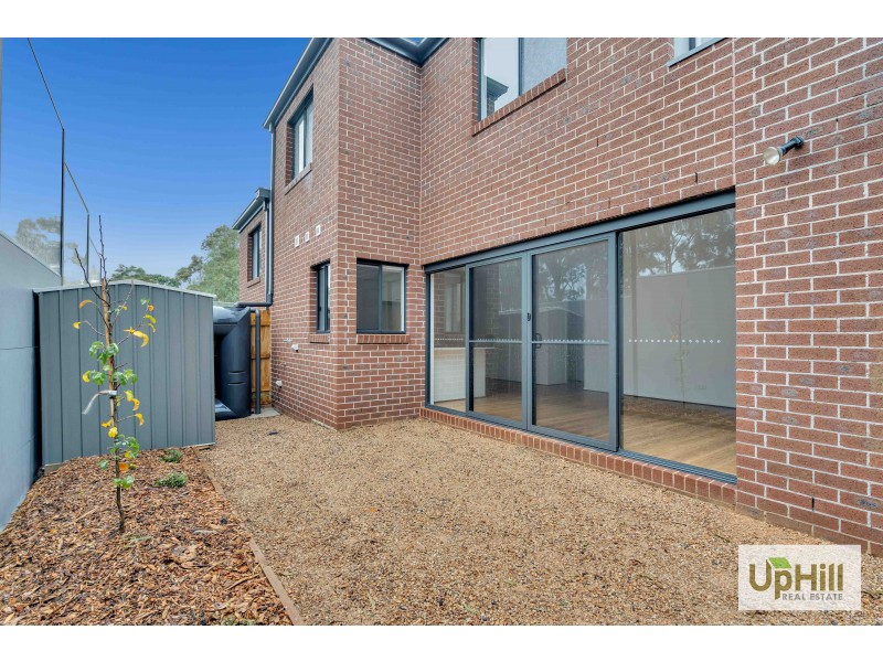 52 INNES COURT, Berwick VIC 3806