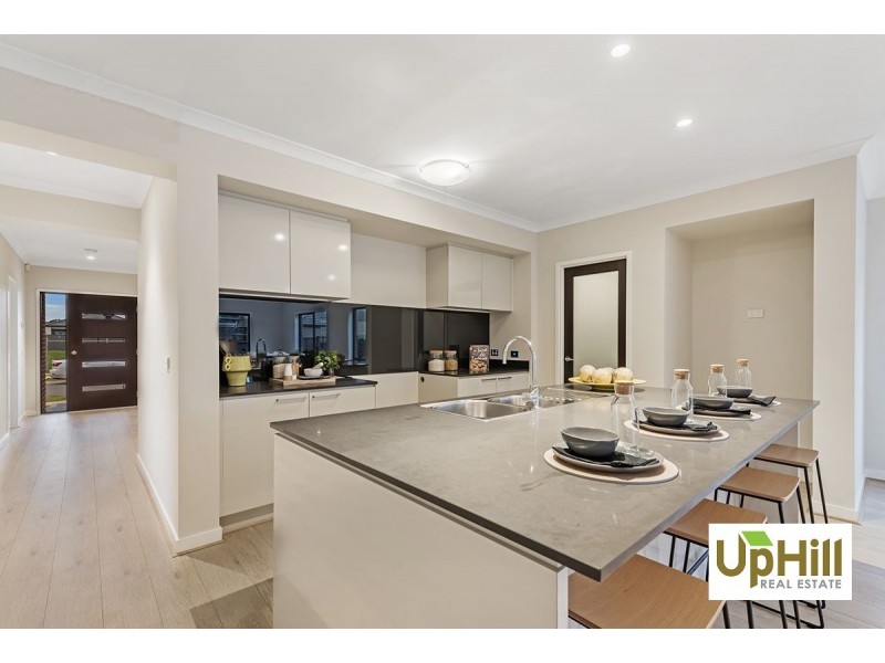 19 Aspire Avenue, Clyde North VIC 3978