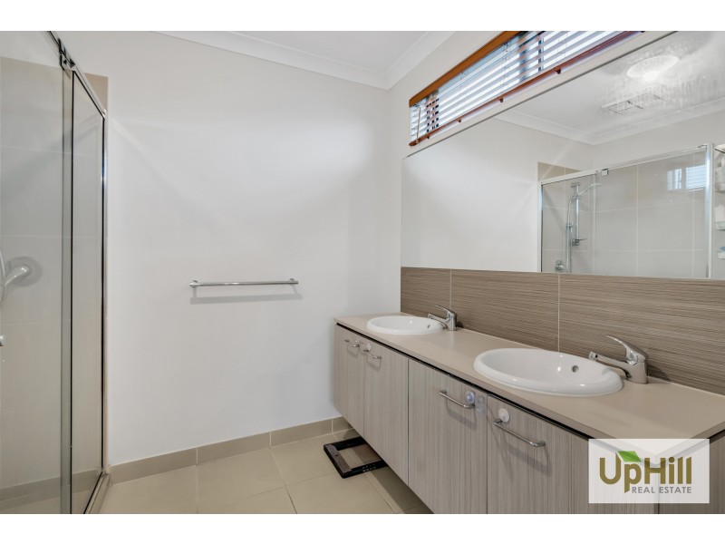 12 BARTER CRESCENT, Cranbourne East VIC 3977