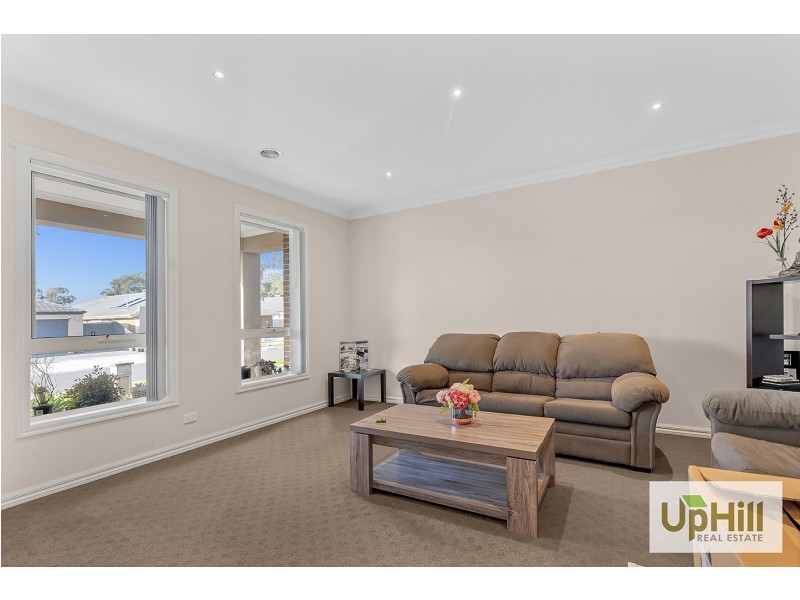 5 SEDGWICK COURT, Lynbrook VIC 3975