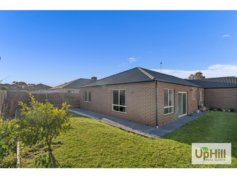 5 SEDGWICK COURT, Lynbrook VIC 3975