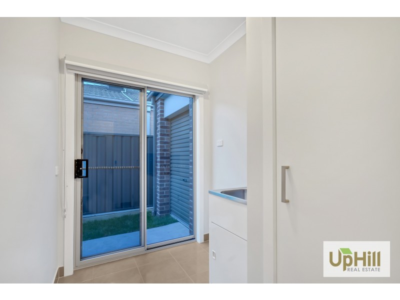 22 COLONNADE STREET, Clyde North VIC 3978