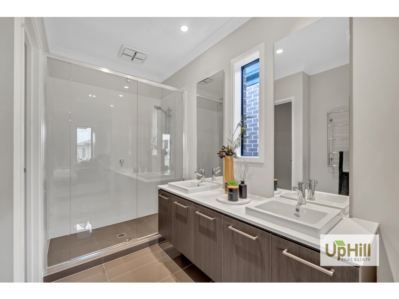 29 Pablo Drive, Clyde North VIC 3978