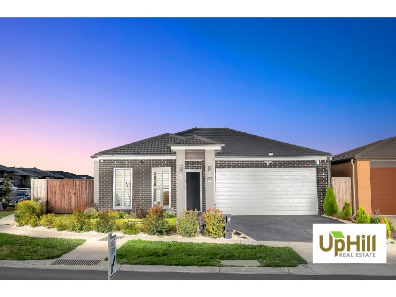 9 WESTBOURNE STREET, Clyde North VIC 3978