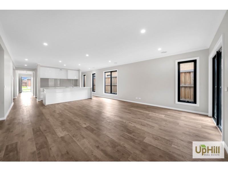 Clyde North VIC 3978