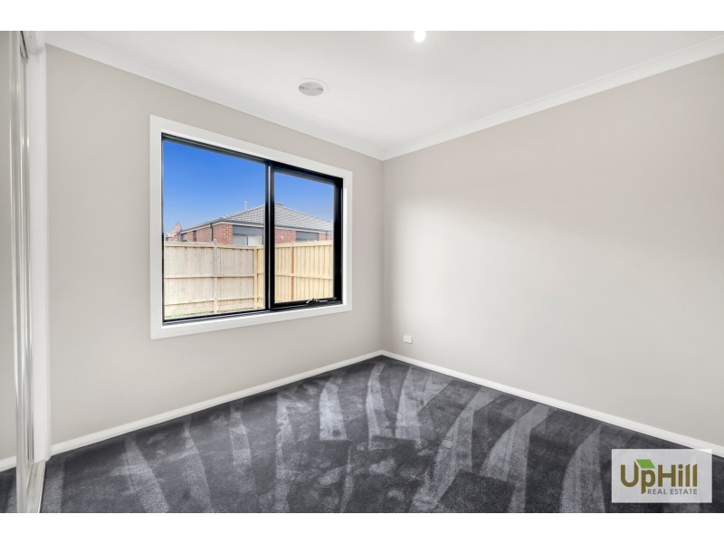 Clyde North VIC 3978