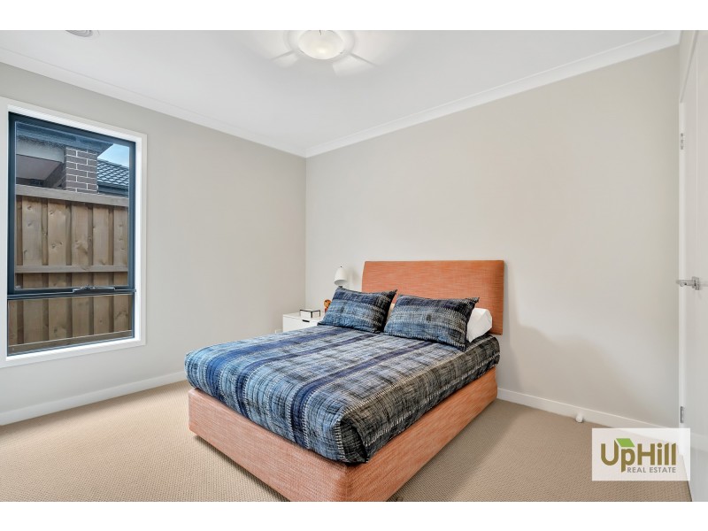 20  Hollybush Avenue, Clyde VIC 3978