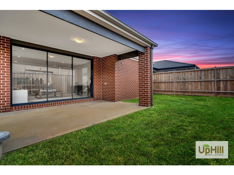 20  Hollybush Avenue, Clyde VIC 3978