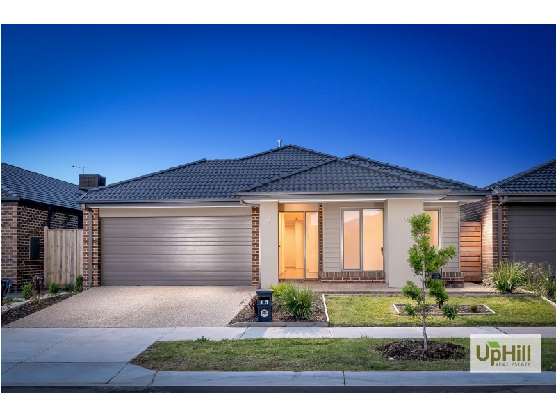 14 Walbrook Drive, Clyde North VIC 3978