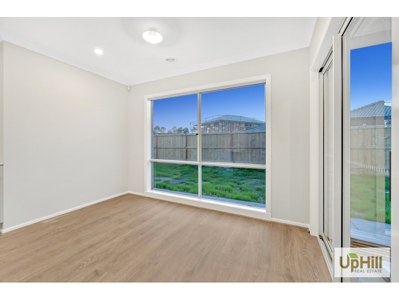 33 CHEROKEE PARADE, Clyde VIC 3978