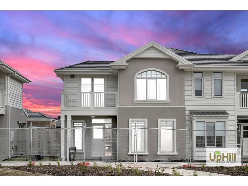 4 Corbin Walk, Officer VIC 3809