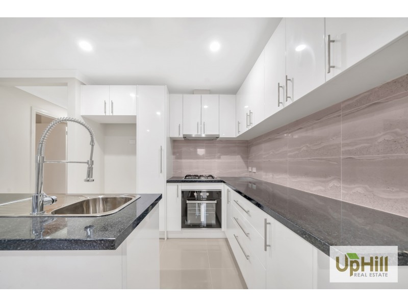 18 Titan lodge walk, Pakenham VIC 3810