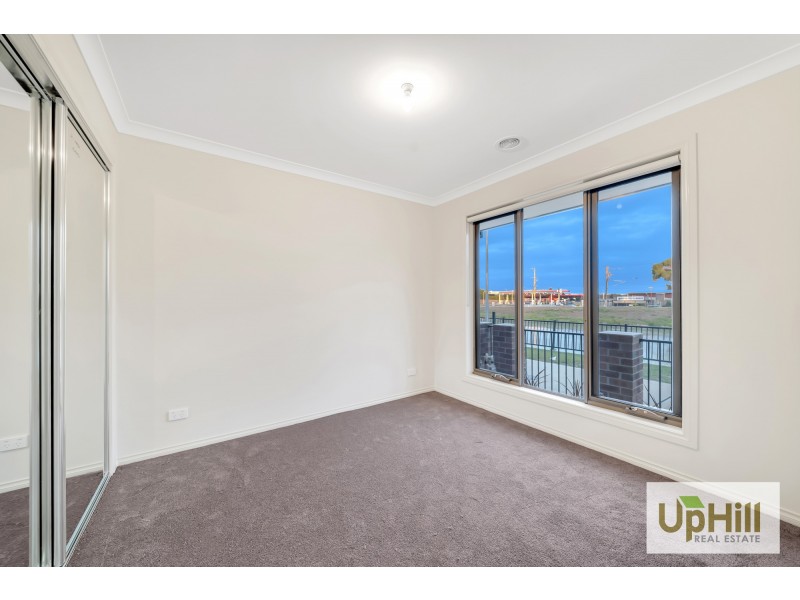 18 Titan lodge walk, Pakenham VIC 3810