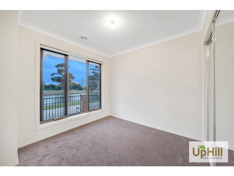 18 Titan lodge walk, Pakenham VIC 3810