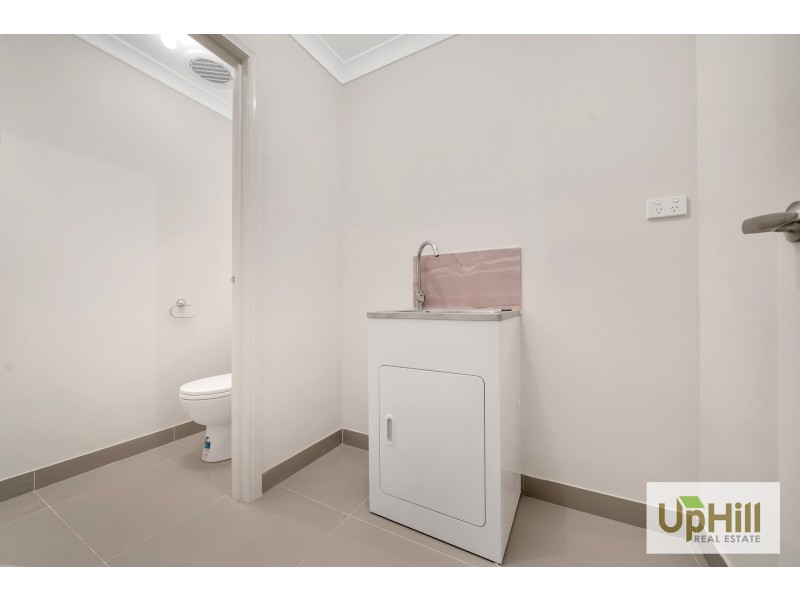 18 Titan lodge walk, Pakenham VIC 3810