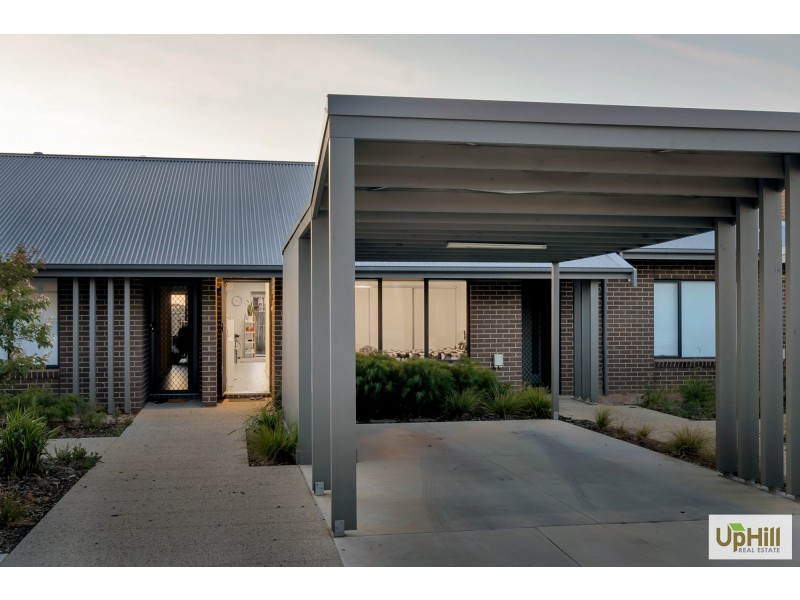 12 BOUTIQUE LANE, Cranbourne West VIC 3977
