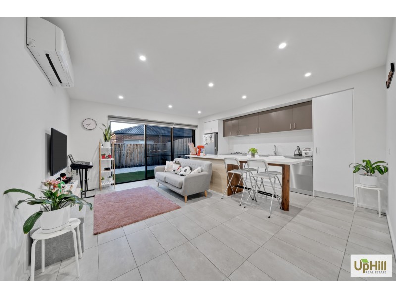 12 BOUTIQUE LANE, Cranbourne West VIC 3977