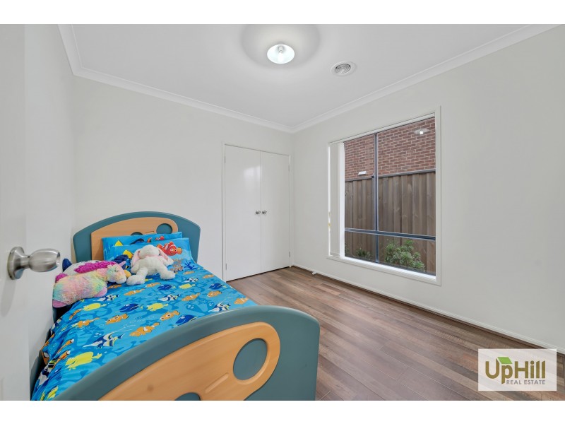 14 LANCELOT AVENUE, Clyde VIC 3978