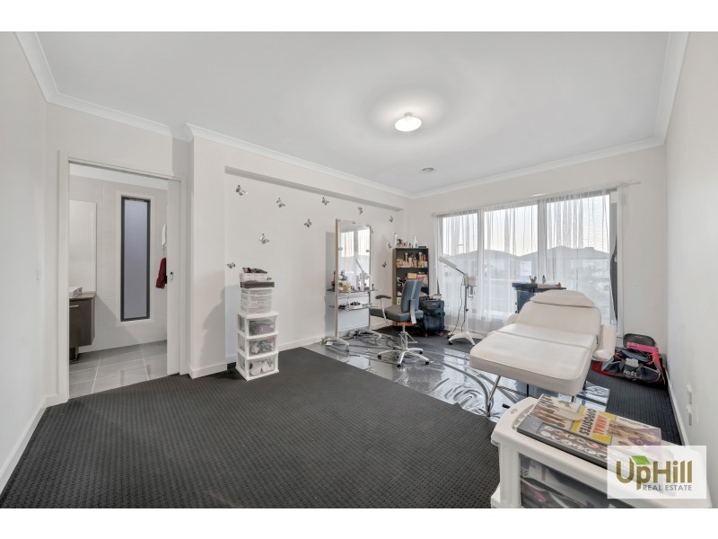 55 SKYLARK BLVD, Clyde North VIC 3978