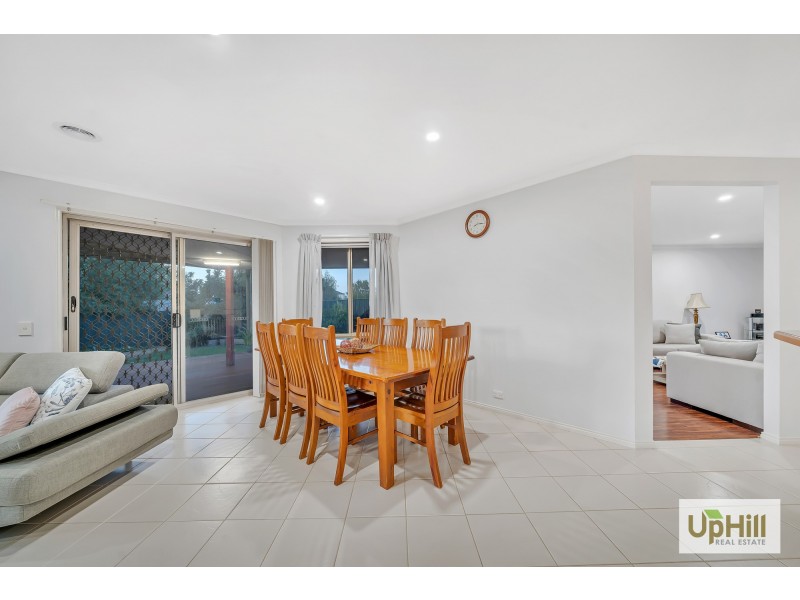 7 Rich Walk, Narre Warren South VIC 3805