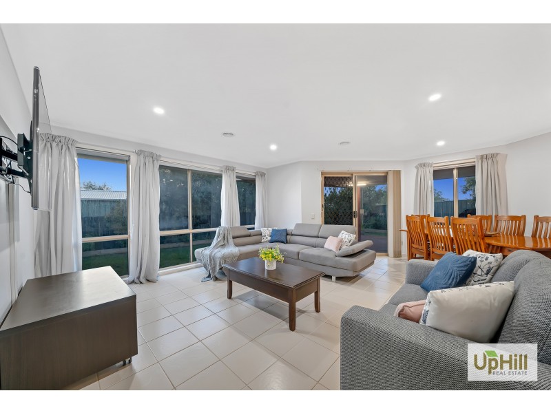 7 Rich Walk, Narre Warren South VIC 3805