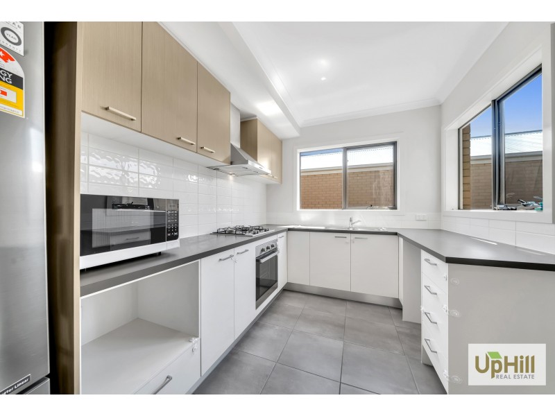 59 Karawarra Circuit, Cranbourne North VIC 3977