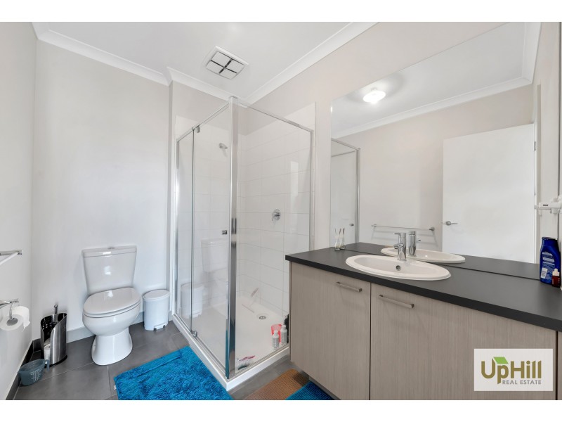 59 Karawarra Circuit, Cranbourne North VIC 3977