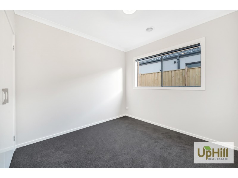 39 Evica Road, Clyde North VIC 3978