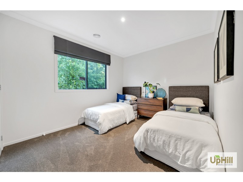 1 TALLRUSH STREET, Clyde North VIC 3978