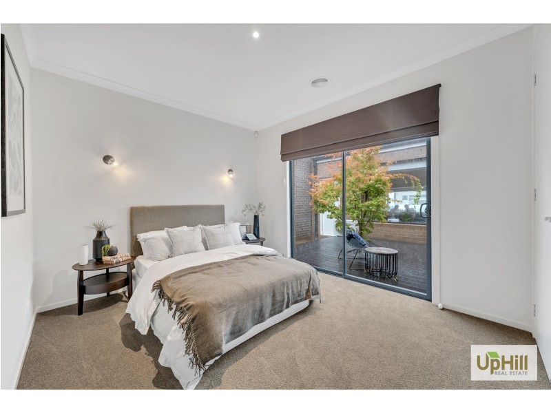 1 TALLRUSH STREET, Clyde North VIC 3978