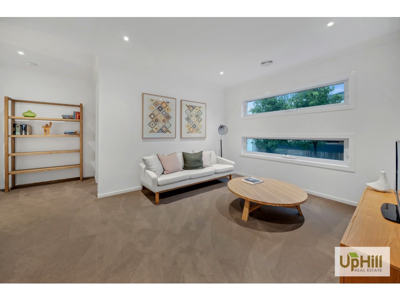 4 TALLRUSH STREET, Clyde North VIC 3978