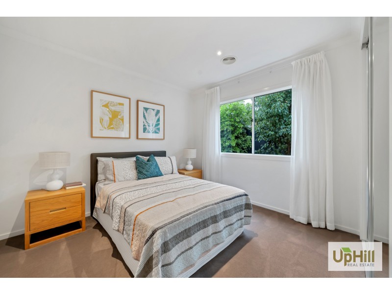 4 TALLRUSH STREET, Clyde North VIC 3978