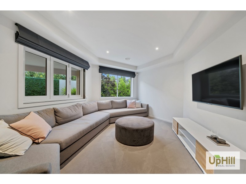 4 TALLRUSH STREET, Clyde North VIC 3978