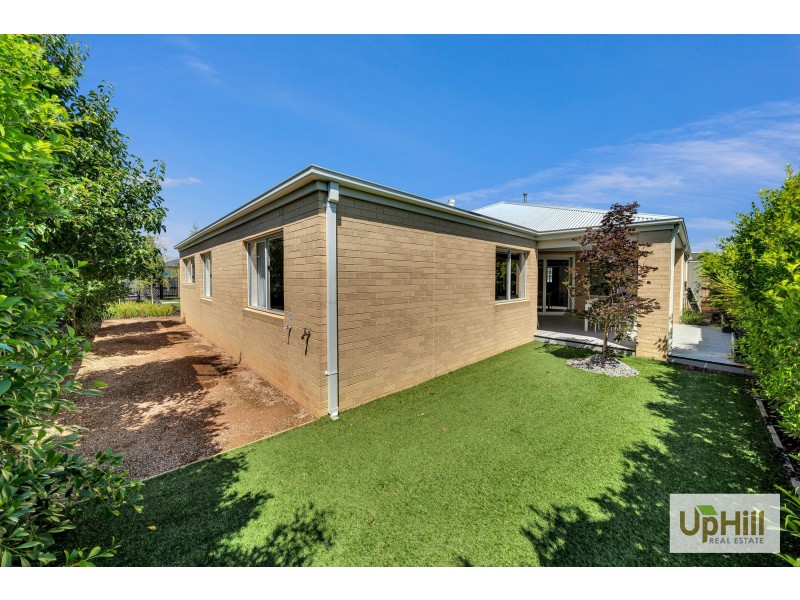 4 TALLRUSH STREET, Clyde North VIC 3978