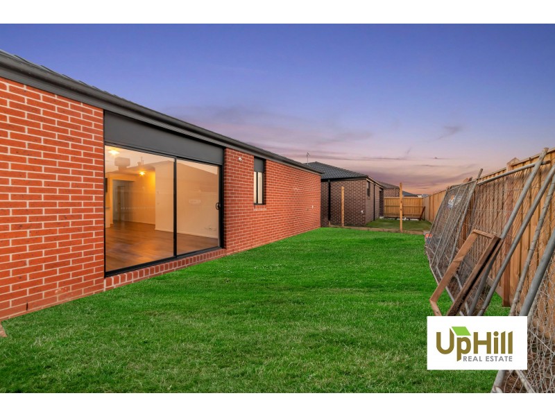 Clyde North VIC 3978