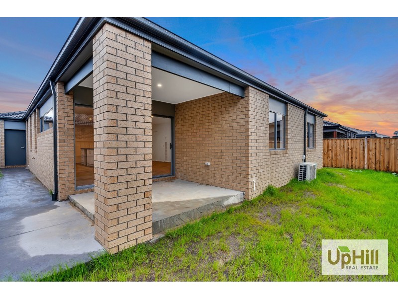 Clyde North VIC 3978