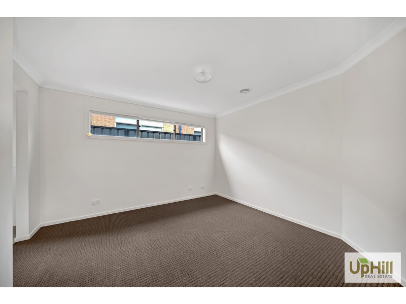 3 NASO PLACE, Clyde North VIC 3978