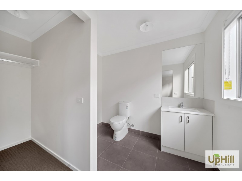 3 NASO PLACE, Clyde North VIC 3978