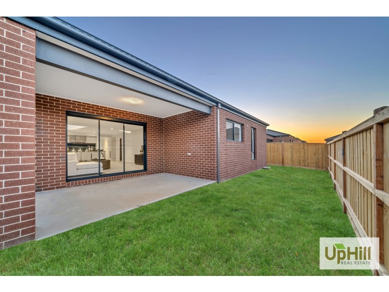 21  SHULZE DRIVE, Clyde North VIC 3978