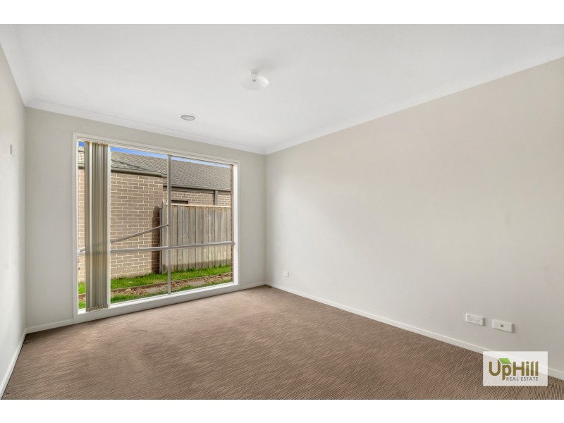 82 Everlasting Boulevard, Cranbourne West VIC 3977