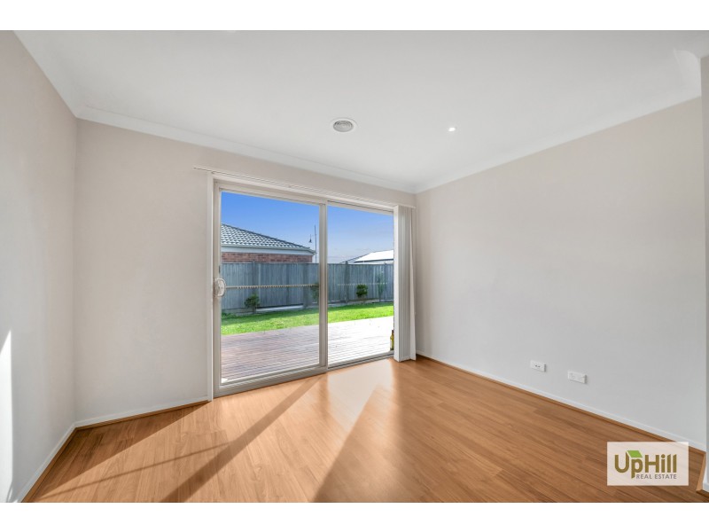 82 Everlasting Boulevard, Cranbourne West VIC 3977