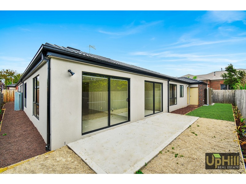 2C  Henry street, Pakenham VIC 3810