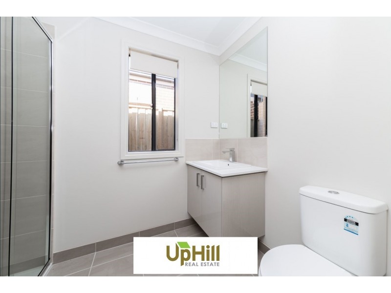 15 Cubbie Way, Clyde North VIC 3978