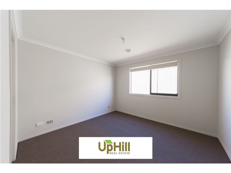 15 Cubbie Way, Clyde North VIC 3978