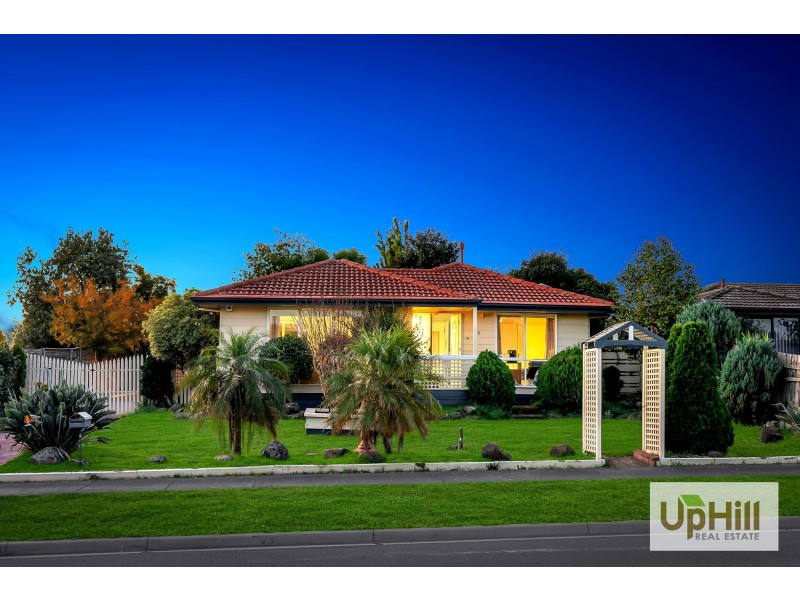 3 Gregory Court, Cranbourne North VIC 3977