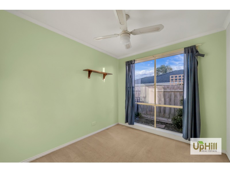 9 Tauna Place, Cranbourne West VIC 3977